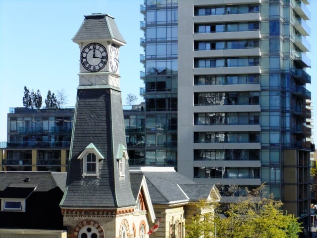 18 Yorkville Ave Toronto Condos Annex