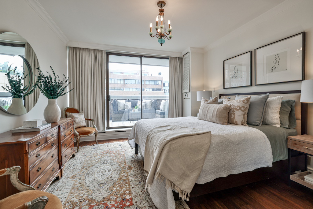 18A Hazelton Ave Unit 408 Toronto Primary Bedroom Yorkville Condos For Sale 18A Hazelton Ave Unit 408 Toronto Primary Bedroom Yorkville Condos For Sale