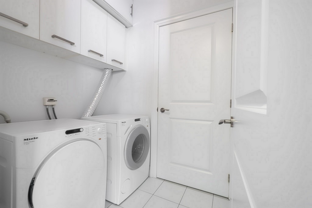 1 Bedford Rd Toronto Yorkville Condos For Sale Unit 2503 Laundry Room With Side By Side Washer & Dryer 1 Bedford Rd Toronto Yorkville Condos For Sale Unit 2503 Laundry Room