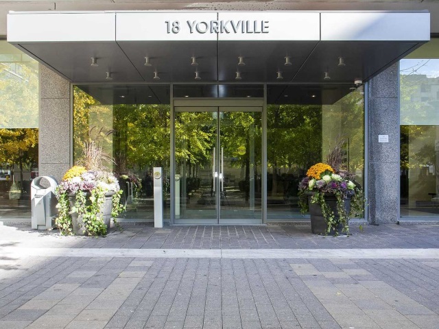18 Yorkville Ave Toronto Annex Condos Entrance 