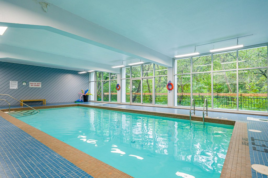 21 Dale Avenue Toronto Condos Rosedale Co-ops Indoor Pool