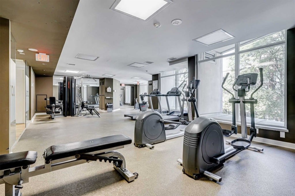 Gym 8 Scolllard St Toronto Yorkville Condos