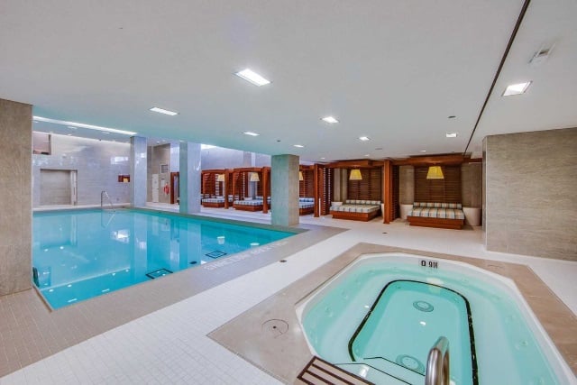 170 Avenue Rd Toronto Hot tub Yorkville Annex Condos 