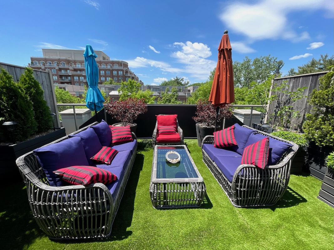 21 Burkebrook Pl Toronto Kilgour Estate Townhouse 20 Private Roof-top Terrace Kilgour Estate Townhouse 20 21 Burkebrook Place Toronto