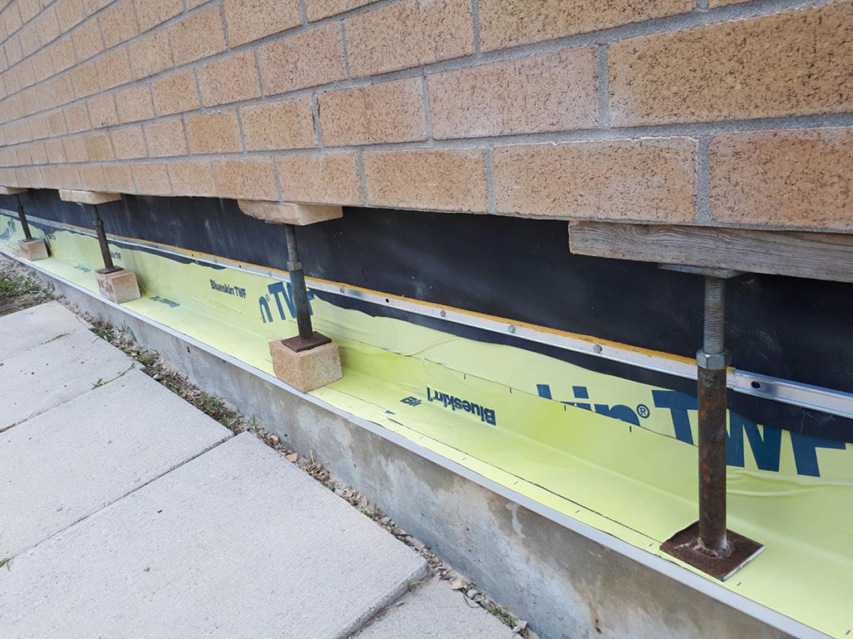 Private condo - Thru wall flashing