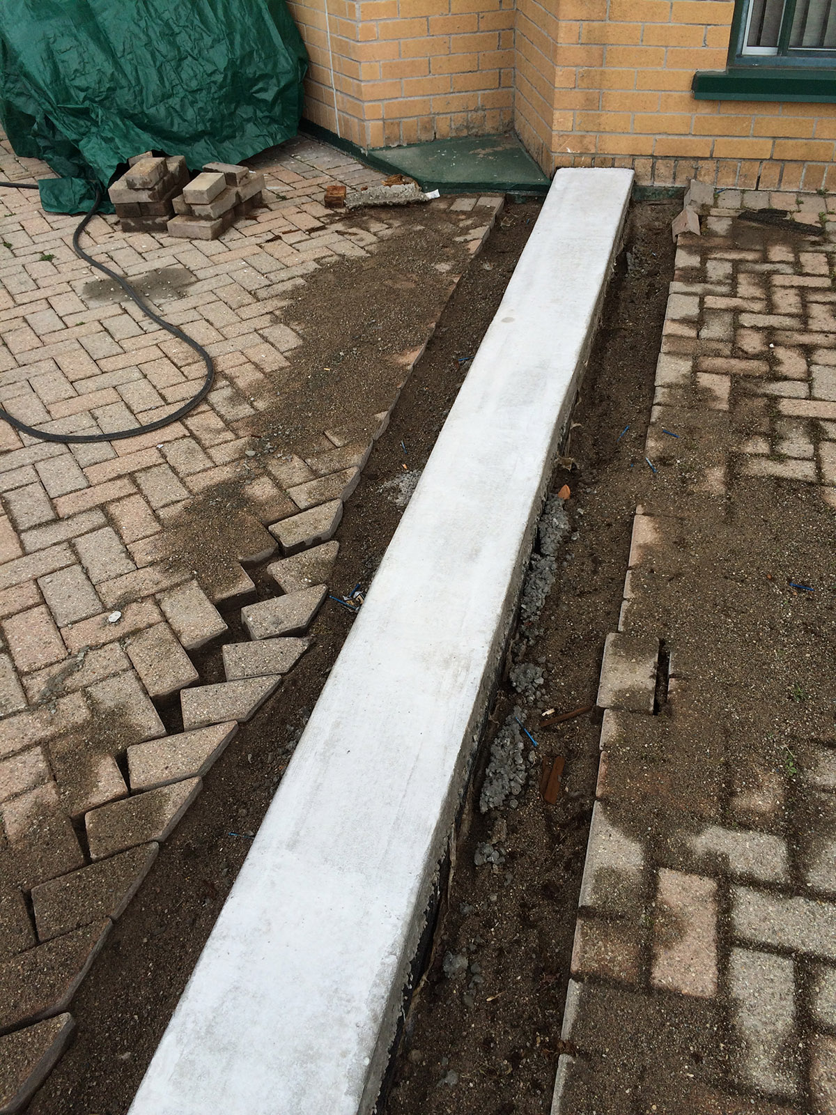 Guelph Condo - Complete fence, membrane replacement
