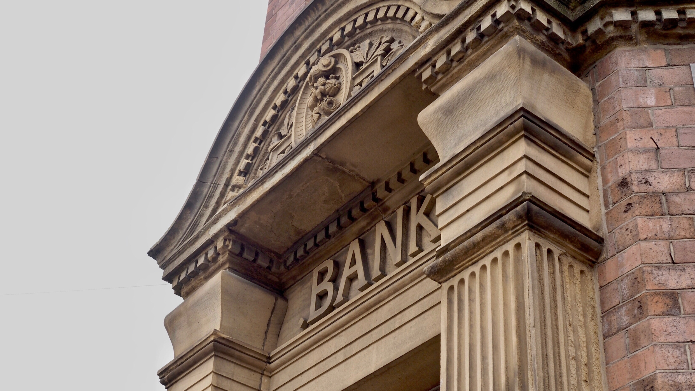 Bank of Canada overnight rate announcements and inflation
