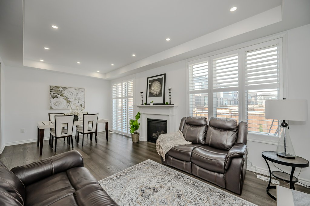 Living Room/Dining Room