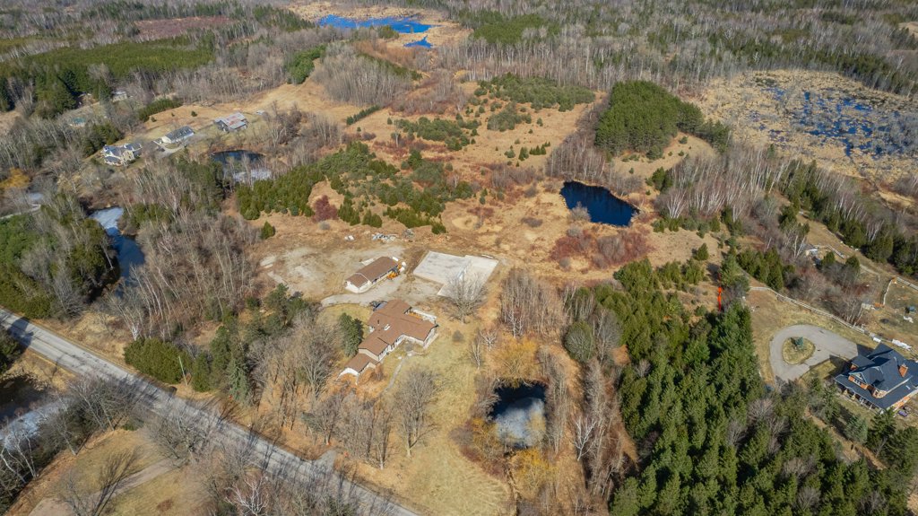 Heart Lake Road Aerial view