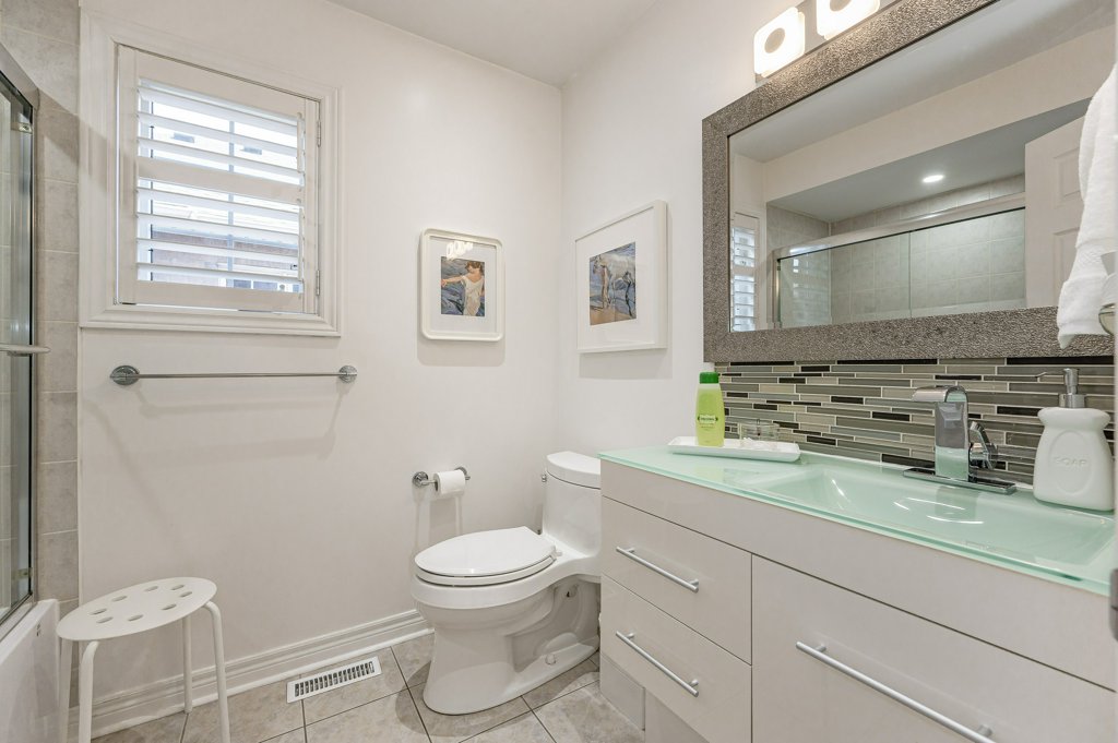 FOR SALE: 1169 Dorval Drive, Unit 71, Oakville