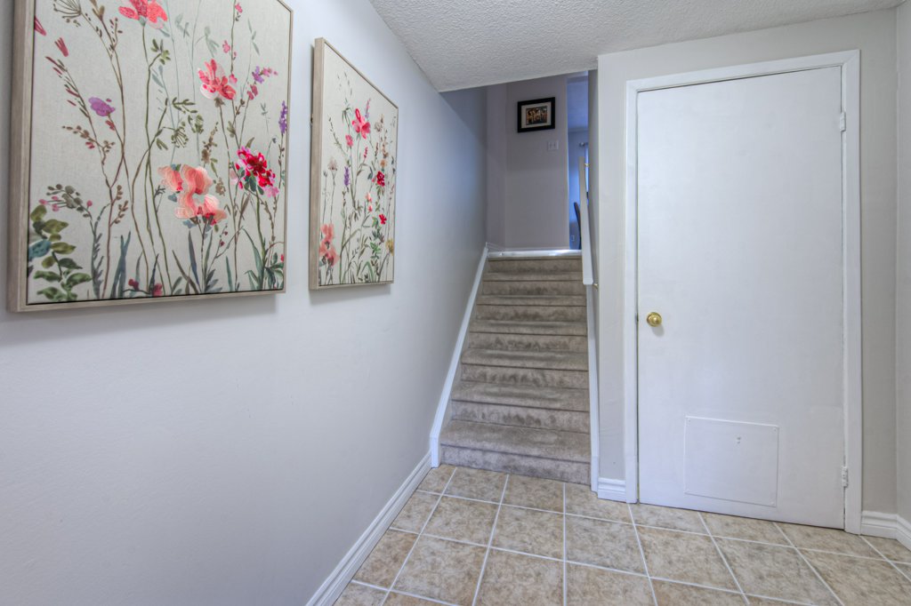 500 Stone Church Road W., Unit B4