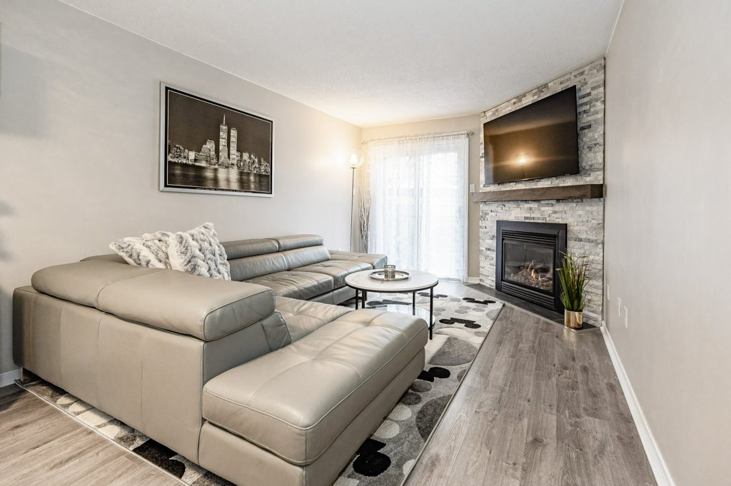 Living Room 103-2055 Walkers Ln
