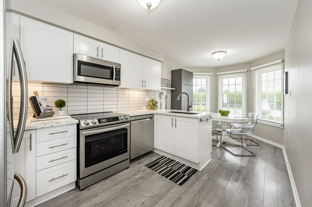 Kitchen 103-2055 Walkers Ln