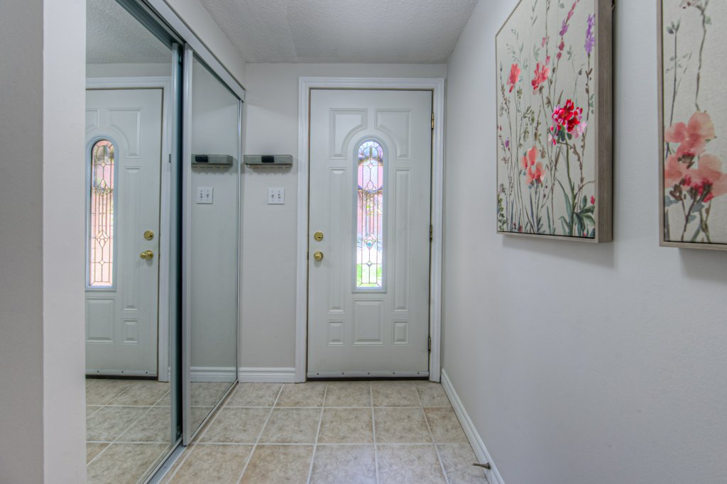 500 Stone Church Road W., Unit B4
