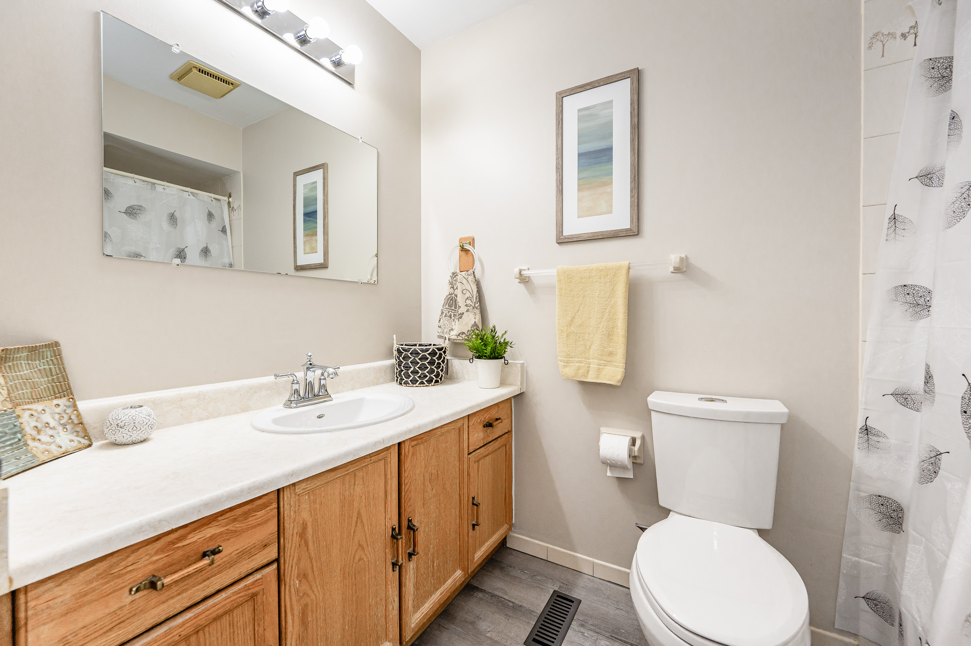 Main Bath 6456 Eastridge Road