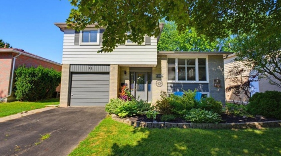 93 Winding Way