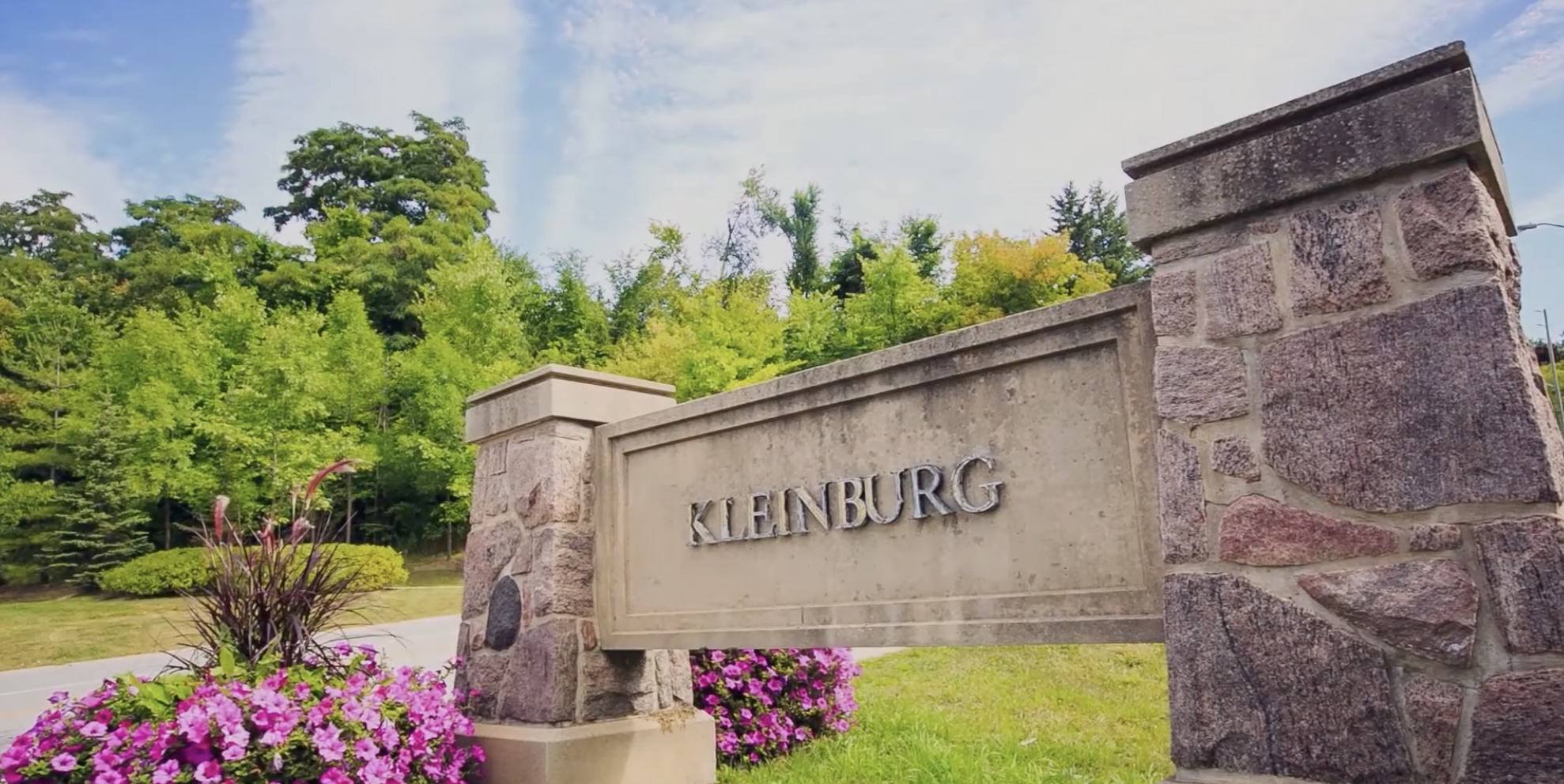 Kleinburg village sign, Vaughan, Ontario | Ragona Real Estate