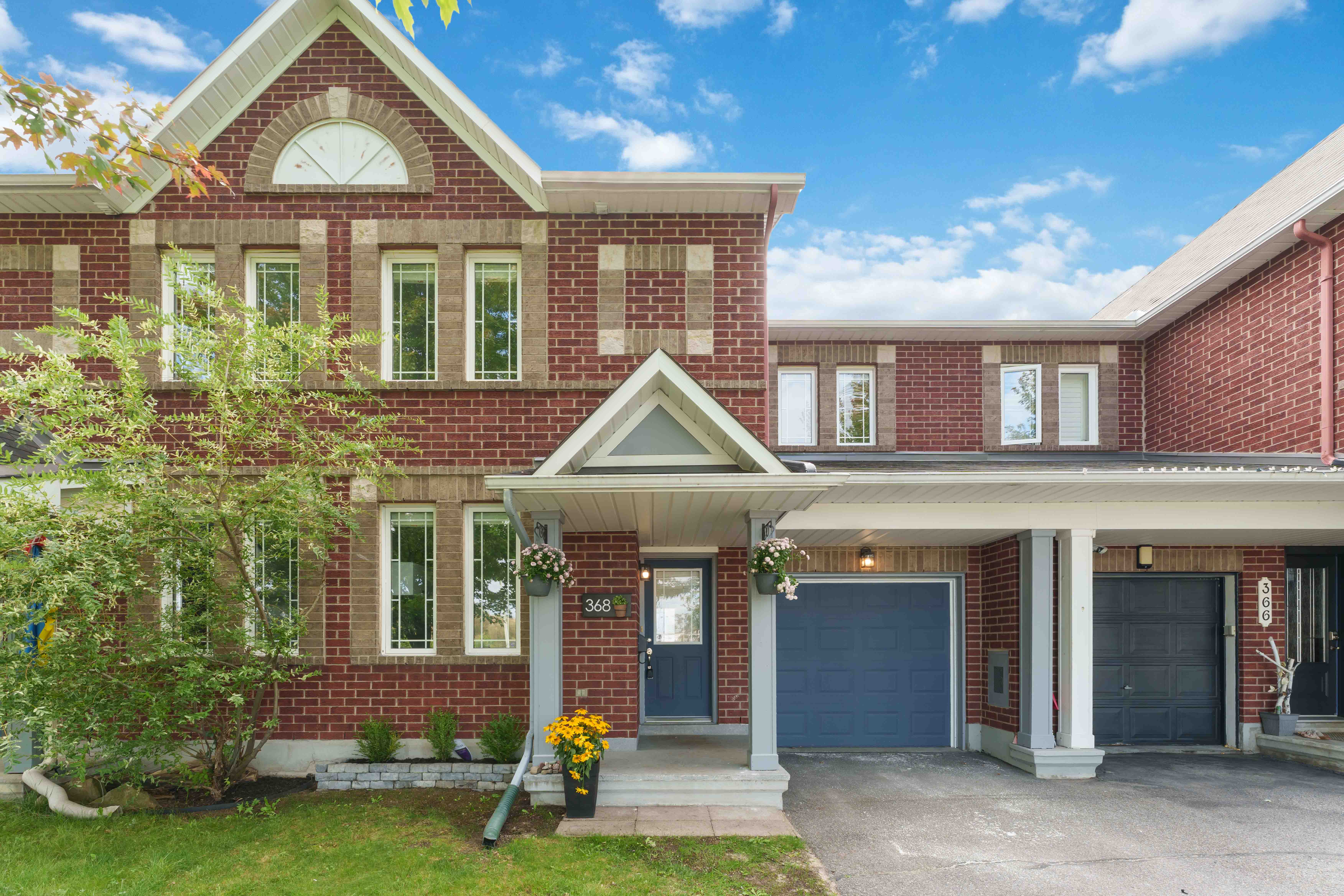 368 Breckenridge Cres