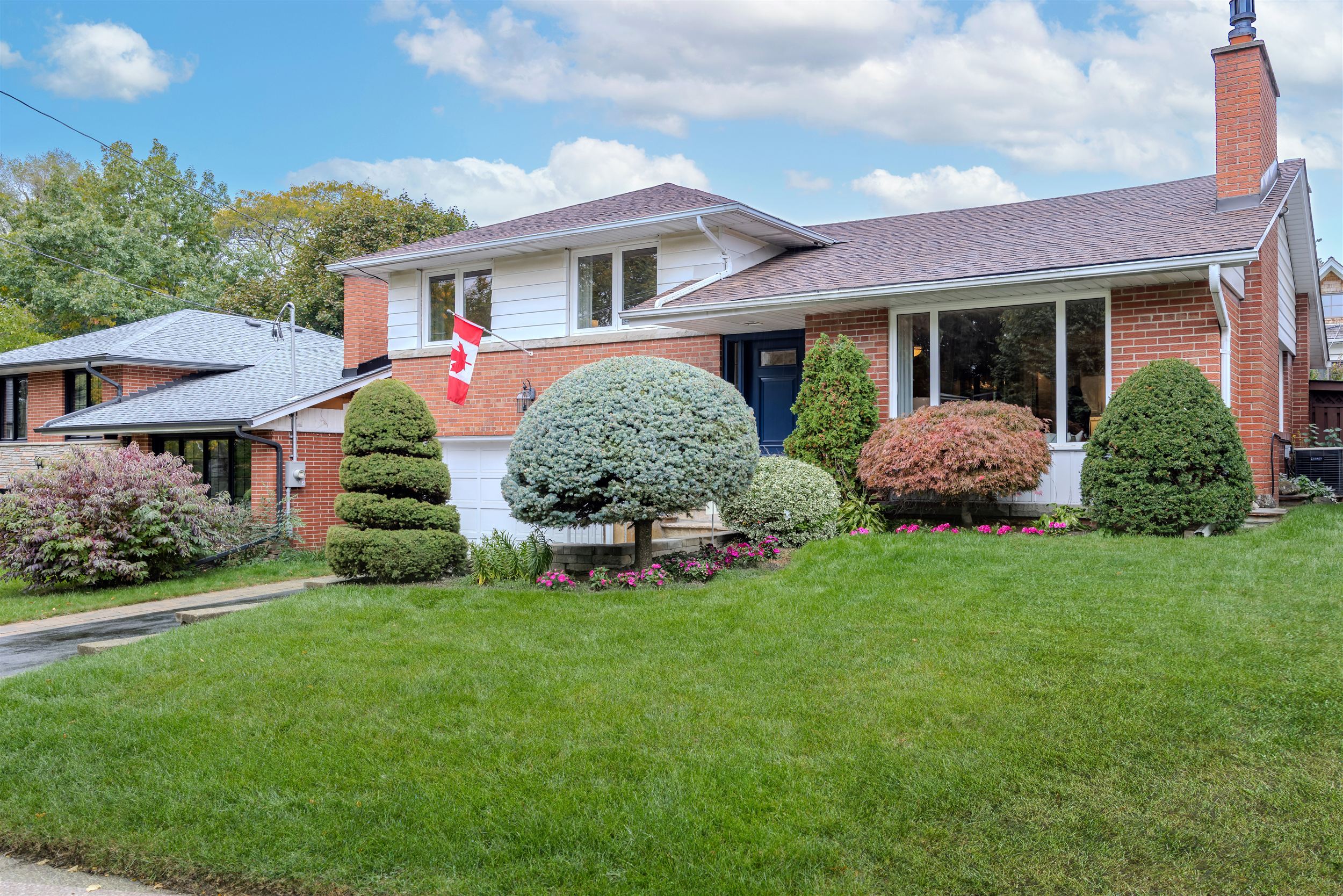 48 Reid Manor 