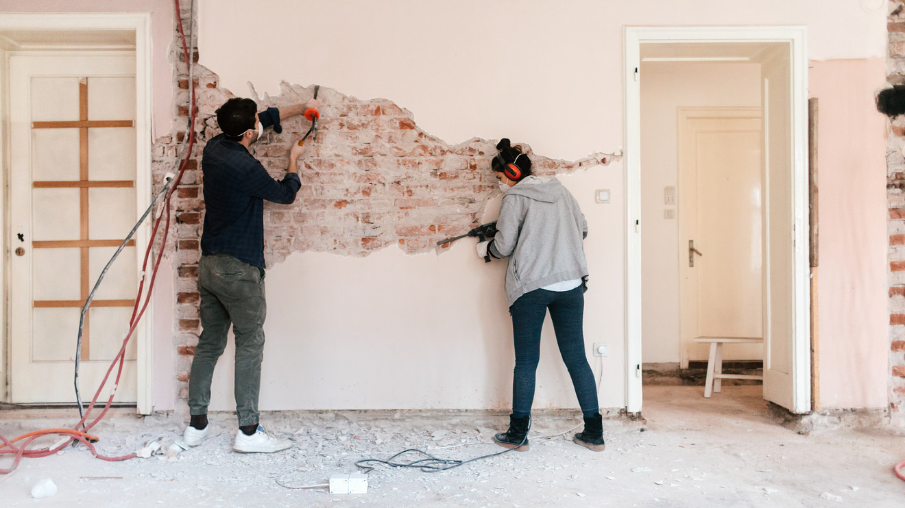 Should You Renovate or Sell As-Is in Whitby’s 2025 Market?