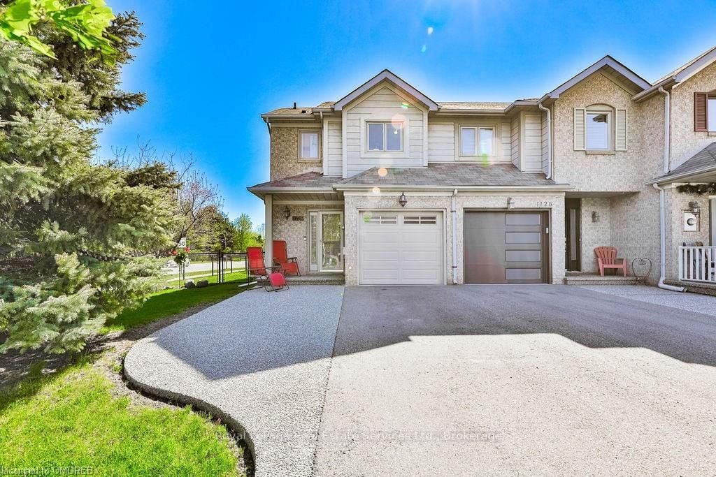 1126 WESTVIEW Terr, 