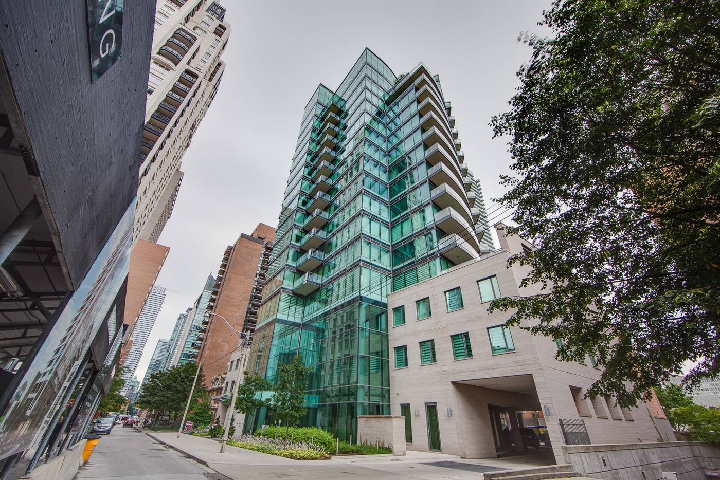77 Charles West