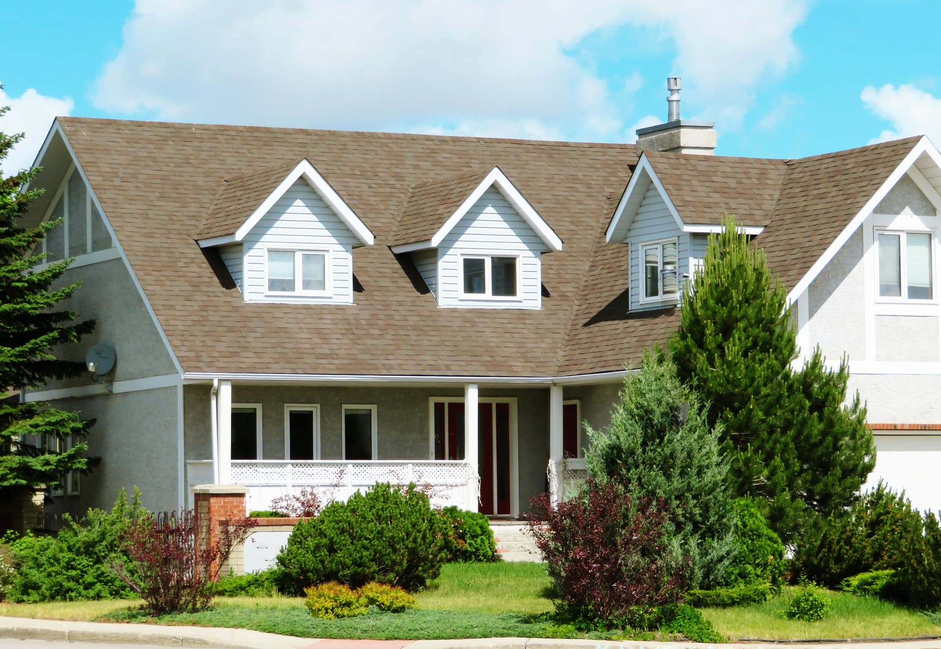 Detached Houses