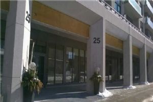 25 Lower Simcoe St