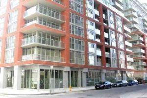 126 Simcoe St