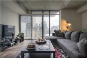 95 Bathurst St