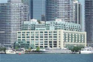 211 Queens Quay
