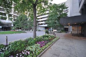 33 Harbour Sq