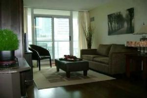 30 Grand Trunk Cres