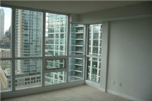 12 Yonge St