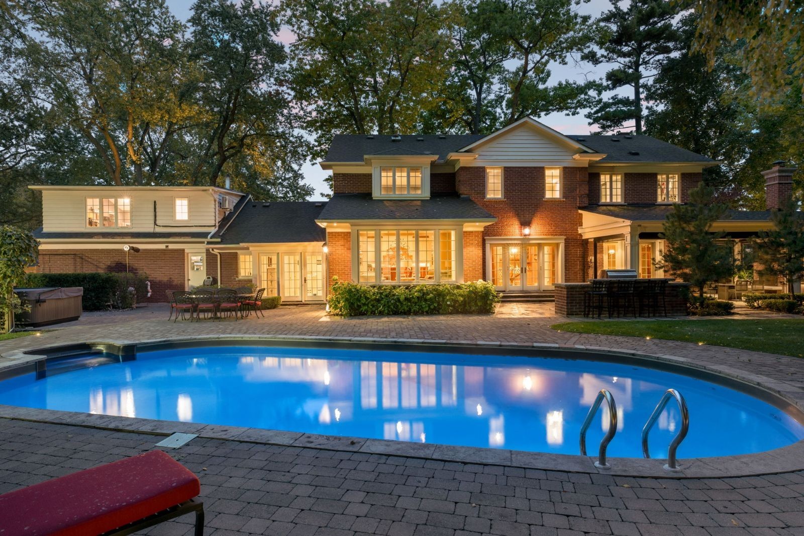SOUTH OAKVILLE
