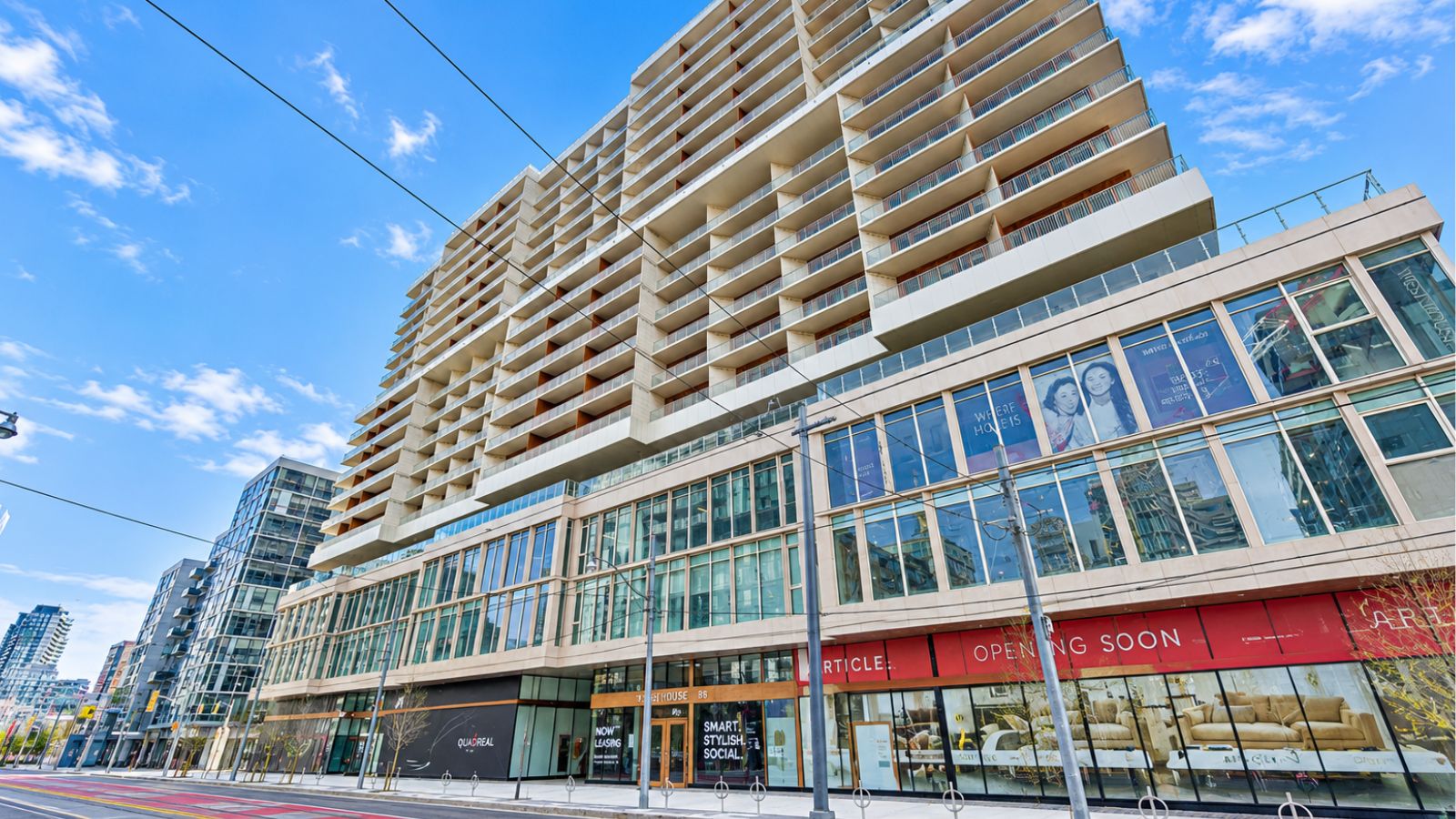 88 Bathurst Street Toronto - West House