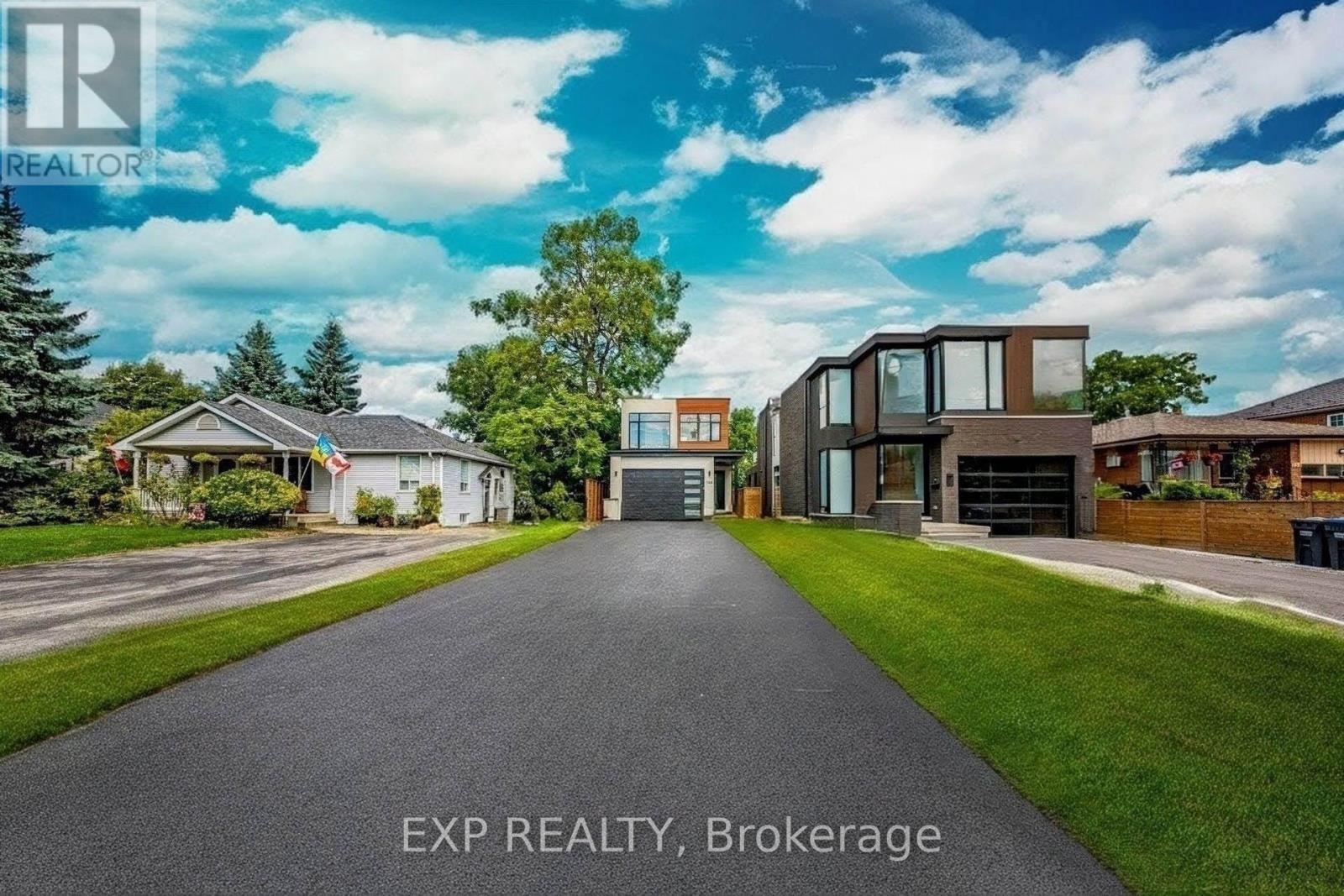 768 MONTBECK CRESCENT