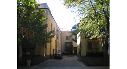 306 Sackville St
