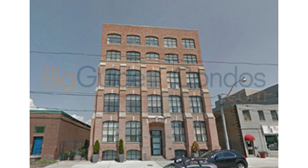 736 Dundas St E
