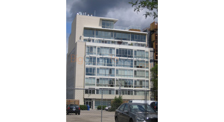 32 Stewart St