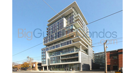 650 King St W