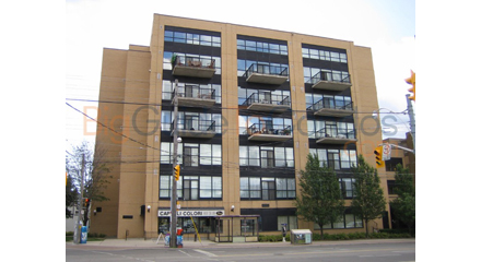 833 King St W