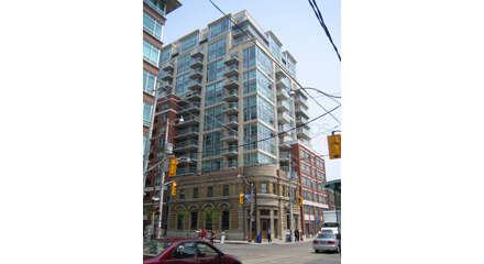 230 King St E