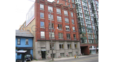 781 King St W