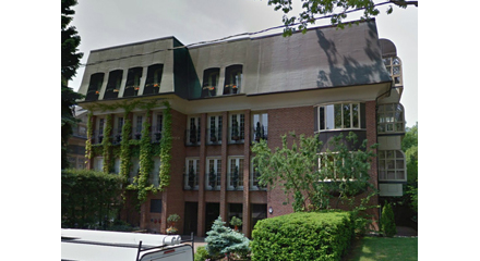 8 Hawthorn Ave