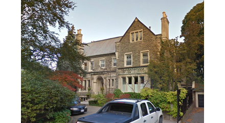 2 Hawthorn Gardens
