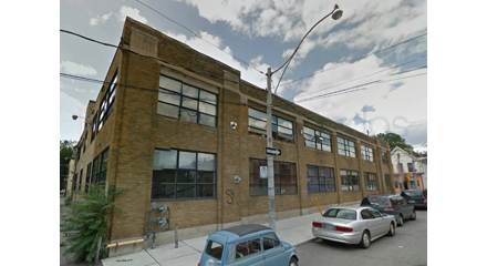 365 Dundas St E