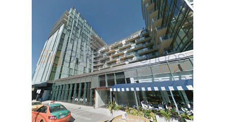 550 Wellington St W