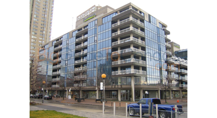 251 Queens Quay