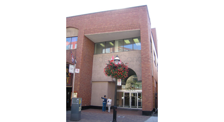71 Front St E